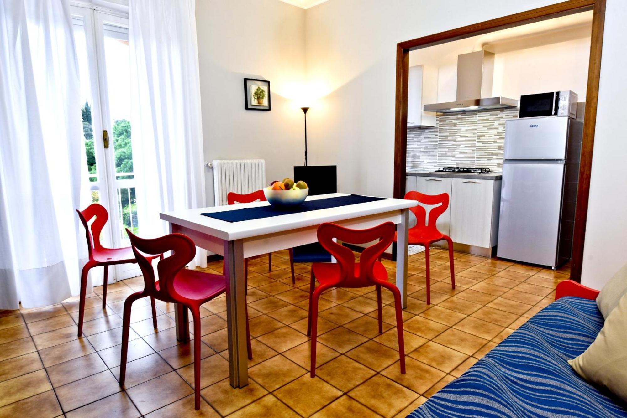 Residence Orchidea Pietra Ligure Habitación foto